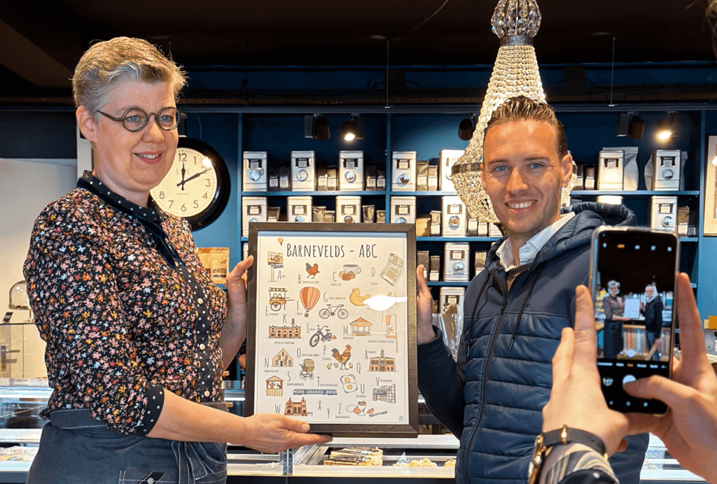 Blog over PosterPlaats X Ondernemers Jelle van Vliet samen met Christa Lagerwerf van Choco & Zo en het Barnevelds ABC