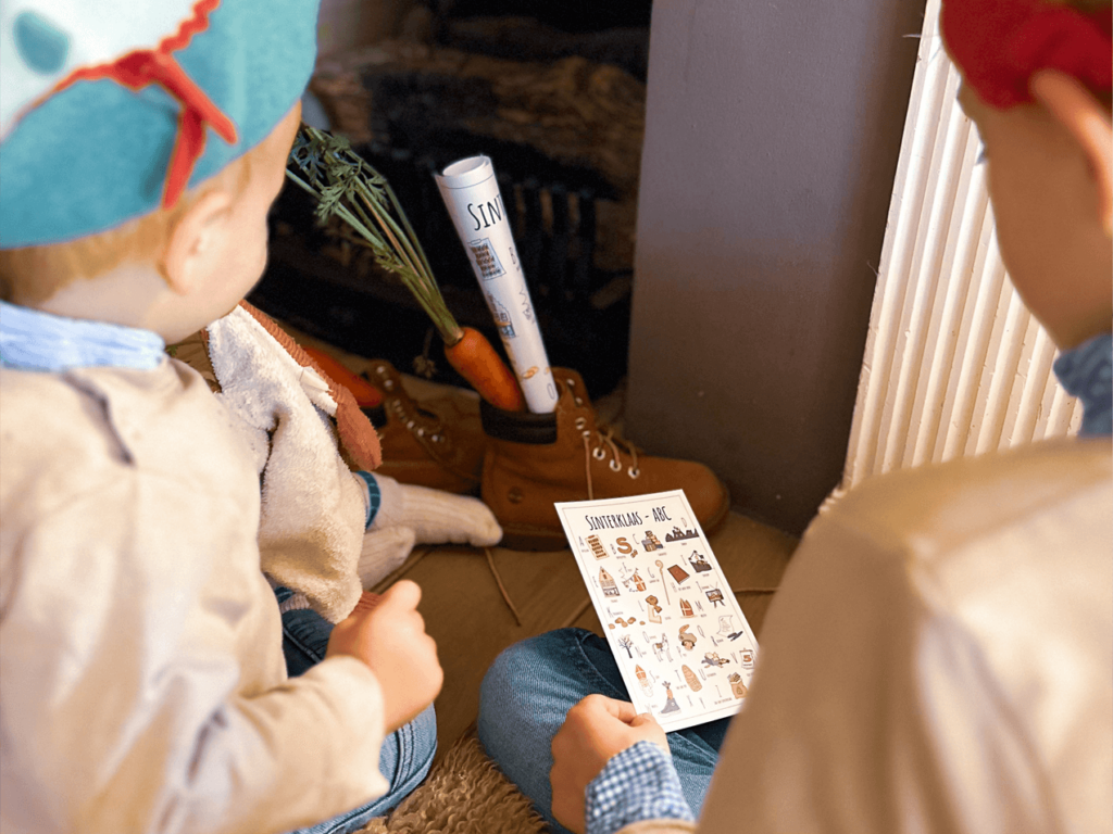 Blog over nieuw ABC poster Sinterklaas bij de open haard schoen zetten met wortel kleurplaat en ansichtkaart