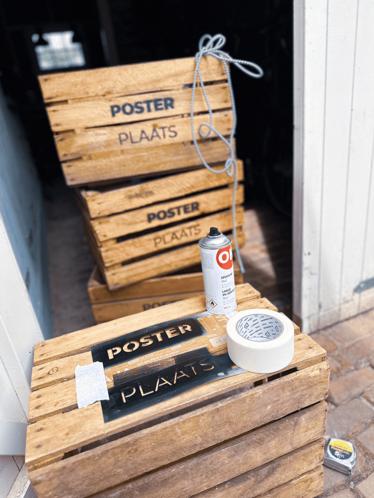 Blog over het klussen van de PosterPlaats kistjes spuiten