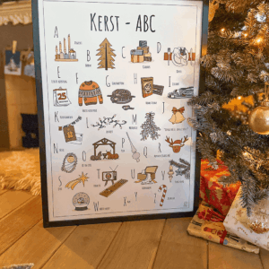 PosterPlaats poster Kerst ABC poster Kerst in de woonkamper voor de open haard