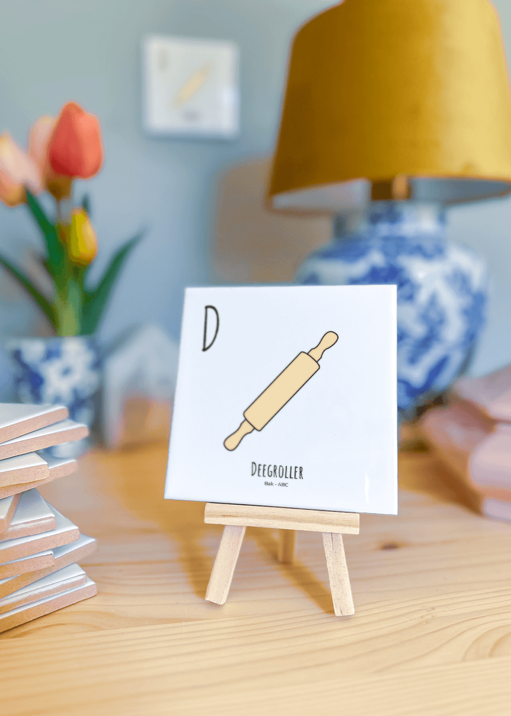 PosterPlaats ABC tegeltje Bakken met deegroller als leuk lokaal cadeau of relatiegeschenk