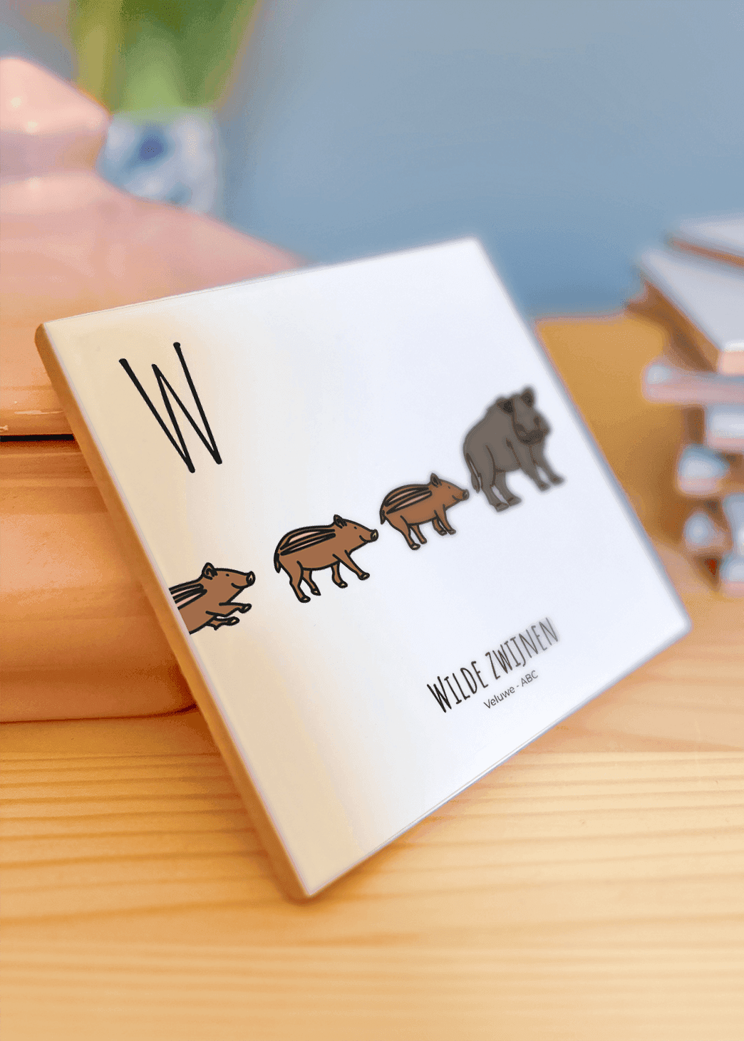 PosterPlaats ABC tegeltje Veluwe met wilde zwijnen als leuk lokaal cadeau of relatiegeschenk